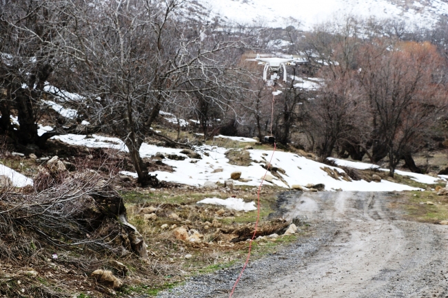 "Eşek arısı" buluyor, drone'lar imha ediyor